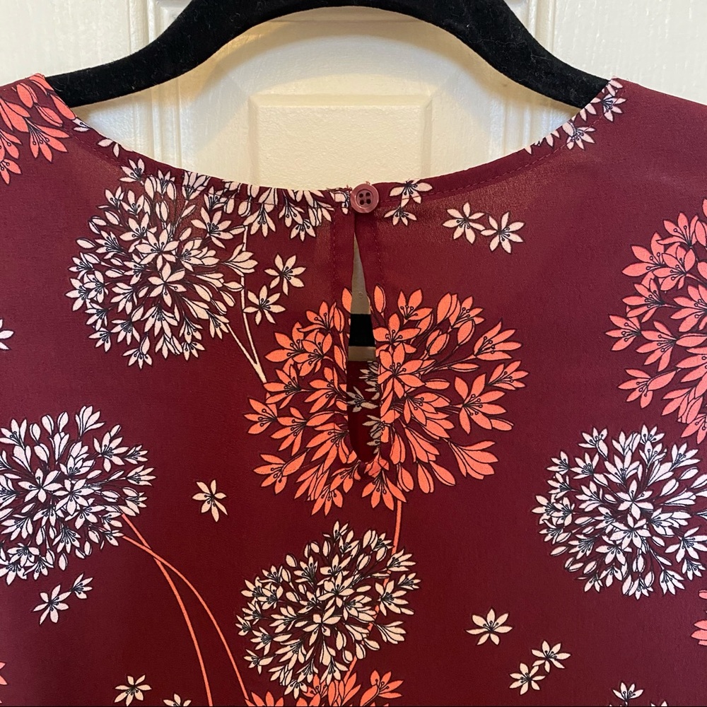 XS Ruffled Floral Blouse - Picture 6 of 6